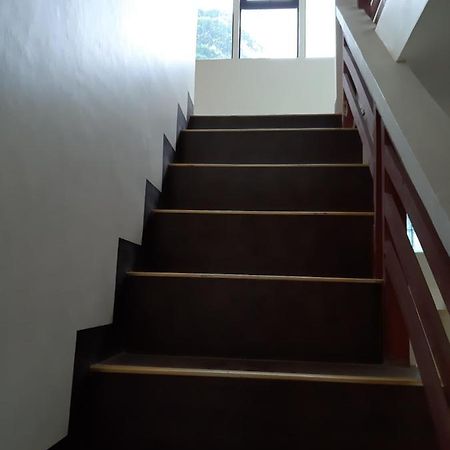 Limestone View Inn เอลนิโด ภายนอก รูปภาพ